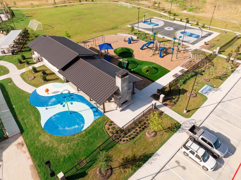 Sierra Vista Amenities- playground, basketball court and splash pad