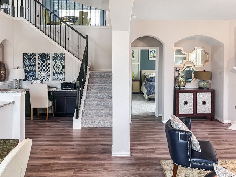 Furnished interior in a model home at Kendall Lakes in Alvin (Image 9). Furnished interior in a model home at Kendall Lakes in Alvin (Image 9).