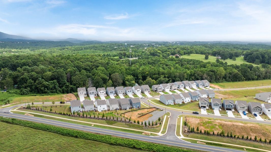 Image 33 of the Rolling Meadows community in Jasper, GA.