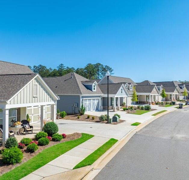 Front exterior of a home in the Echols Farm community, located in Hiram, GA (Image 4).