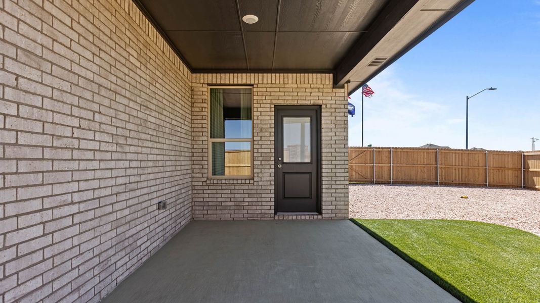 Exterior details of a home in Legacy South, Midland (Image 4).