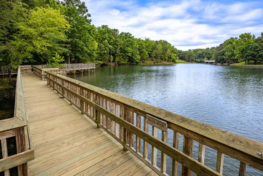 Close to Lake Wylie, Copperhead Island and the Whitewater Center. Close to Lake Wylie, Copperhead Island and the Whitewater Center.