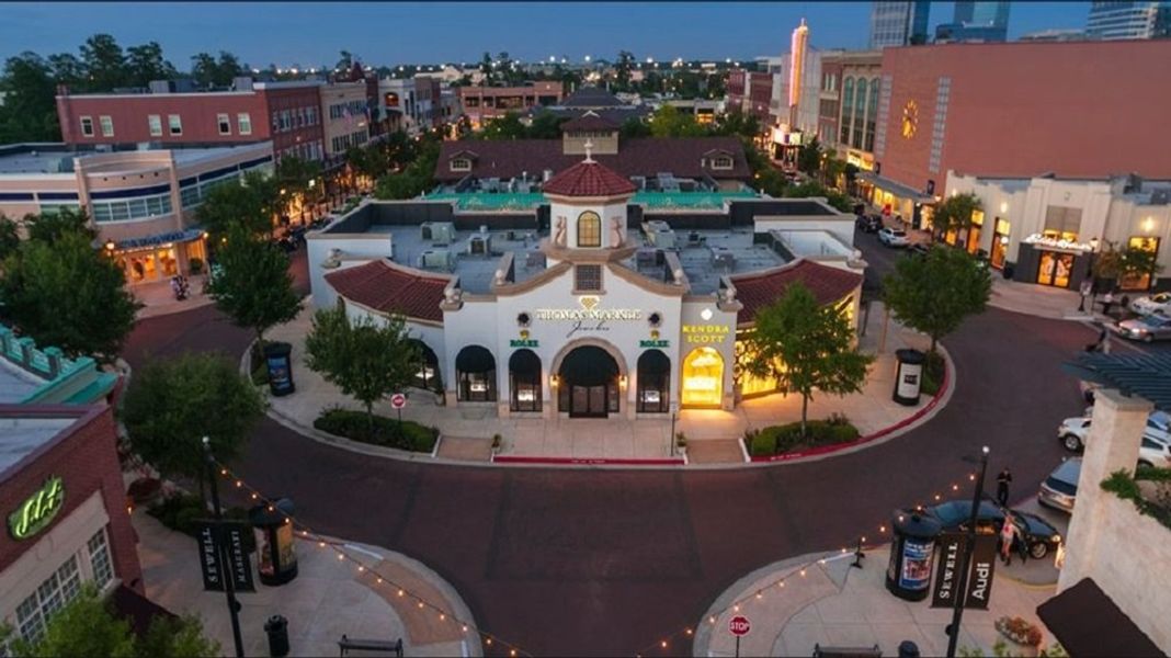 Image 8 of the The Woodlands, The VUE at East Shore - Darling community in Walnut Springs, TX.