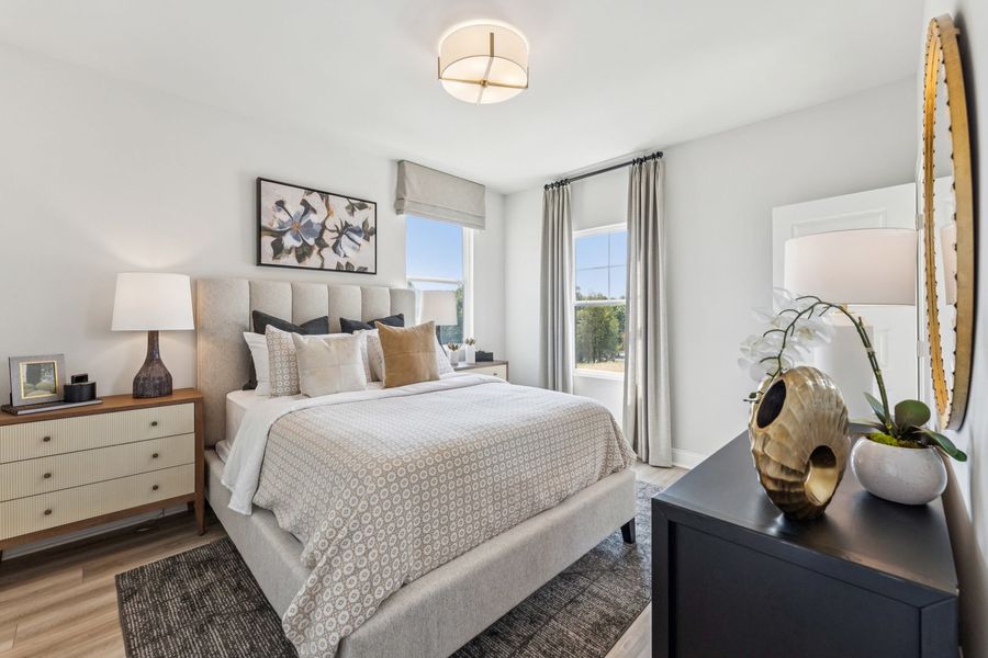 Large secondary bedrooms on the upper level Large secondary bedrooms on the upper level
