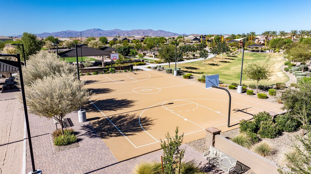 Community amenity available to residents of Escalante in Surprise (Image 10).
