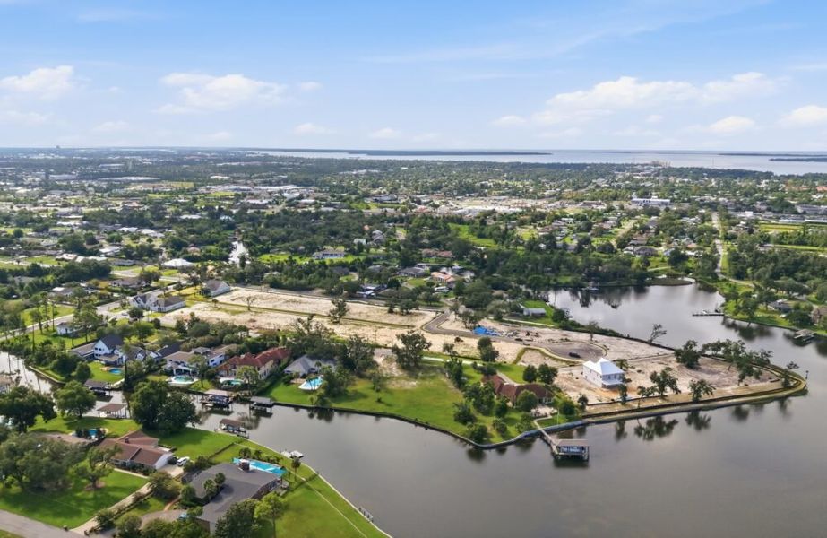 Aerial view of the King's Landing community in Panama City, FL, showing layout and nearby surroundings (Image 11). Aerial view of the King's Landing community in Panama City, FL, showing layout and nearby surroundings (Image 11).