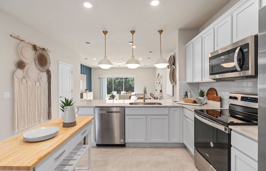 Spacious Townhome Kitchen