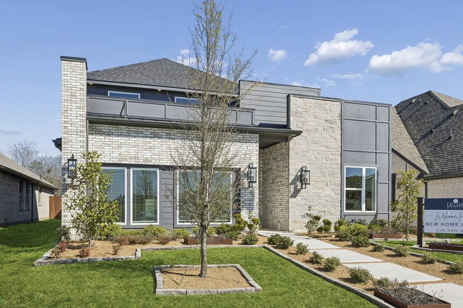 Front exterior of a home in the Mercer Meadows community, located in Royse City, TX (Image 2). Front exterior of a home in the Mercer Meadows community, located in Royse City, TX (Image 2).