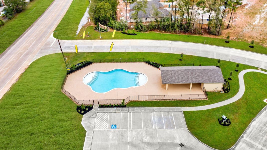 Mackenzie Creek Community Pool & Covered Pavilion