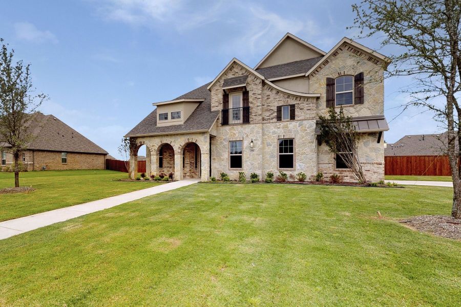 Image 57 of the Homestead community in Sunnyvale, TX.