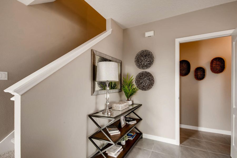 Image 9 of the Oak Pointe Townhomes community in Apopka, FL.