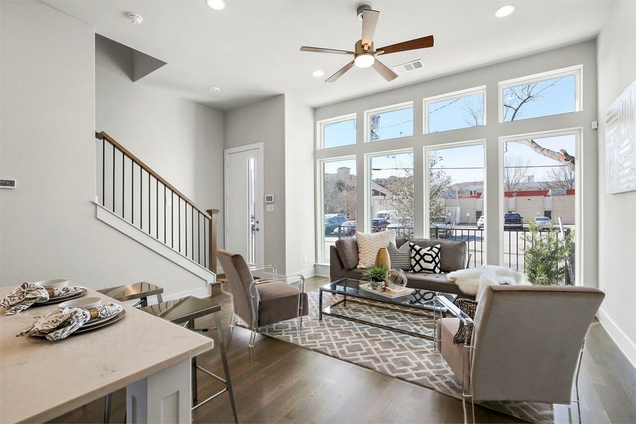 Image 11 of the Swiss Ave Crossing community in Dallas, TX.