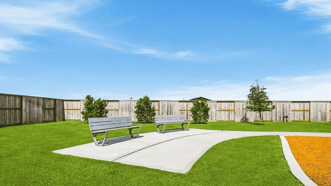 Community amenity available to residents of Riverside Estates in Mont Belvieu (Image 12).
