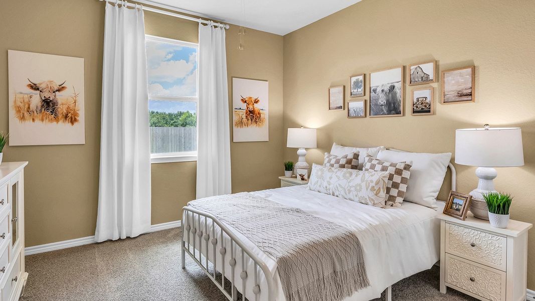 Furnished interior in a model home at Country Meadows in Thorndale (Image 22).