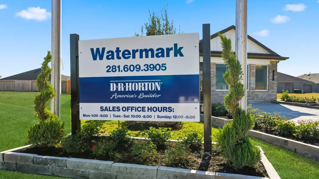 Image 37 of the Watermark community in Alvin, TX.