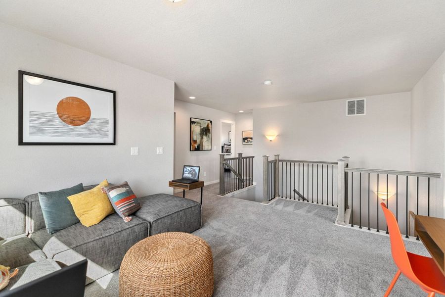 Furnished interior in a model home at Lochbuie Station – Jewel Collection in Lochbuie (Image 19).