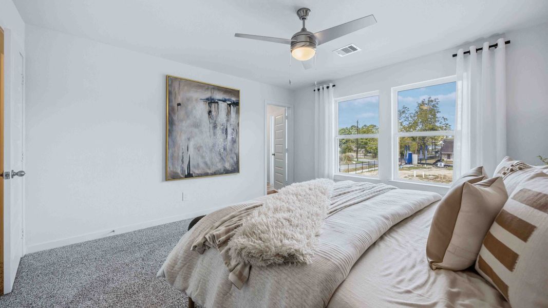Furnished interior in a model home at Highland Court in Houston (Image 19). Furnished interior in a model home at Highland Court in Houston (Image 19).