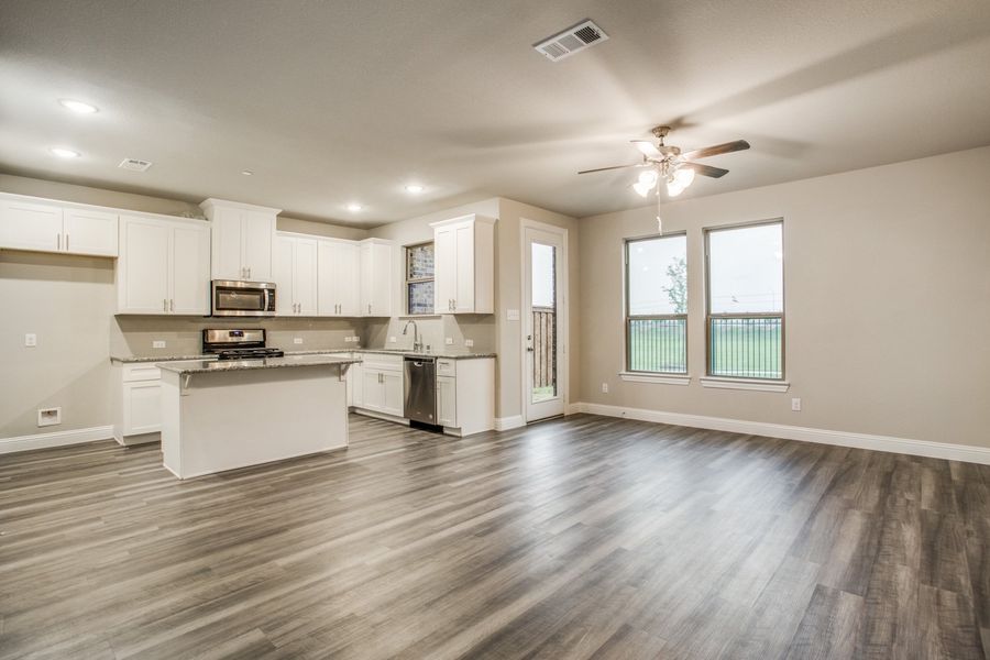 Image 4 of the Prairie Commons Townhomes community in Plano, TX.