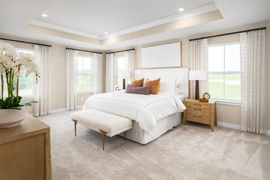 1st-floor owner’s suite options with private bath & walk‑in closet