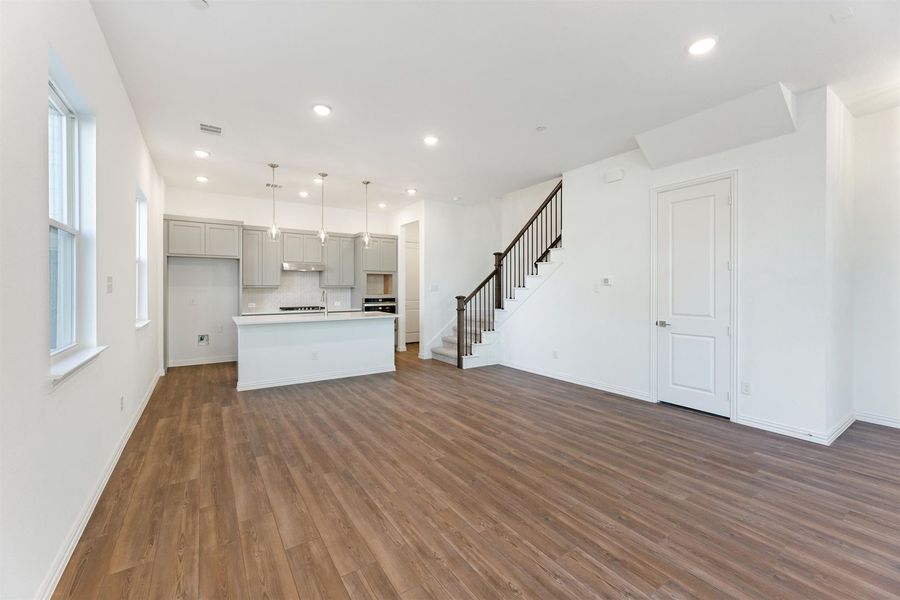 Image 43 of the Legends Crossing - Bungalows community in Irving, TX.