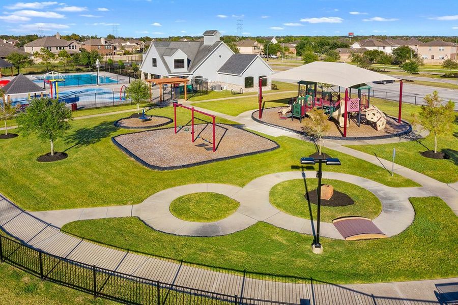 Image 6 of the Sierra Vista community in Iowa Colony, TX.