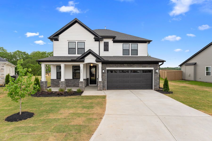 Front exterior of a home in the Eagle Creek community, located in Central, SC (Image 9).