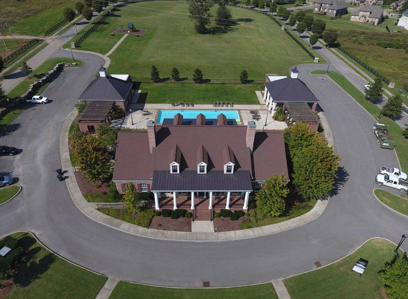 Community amenity available to residents of The Grove at Kennesaw Farms in Gallatin (Image 13).