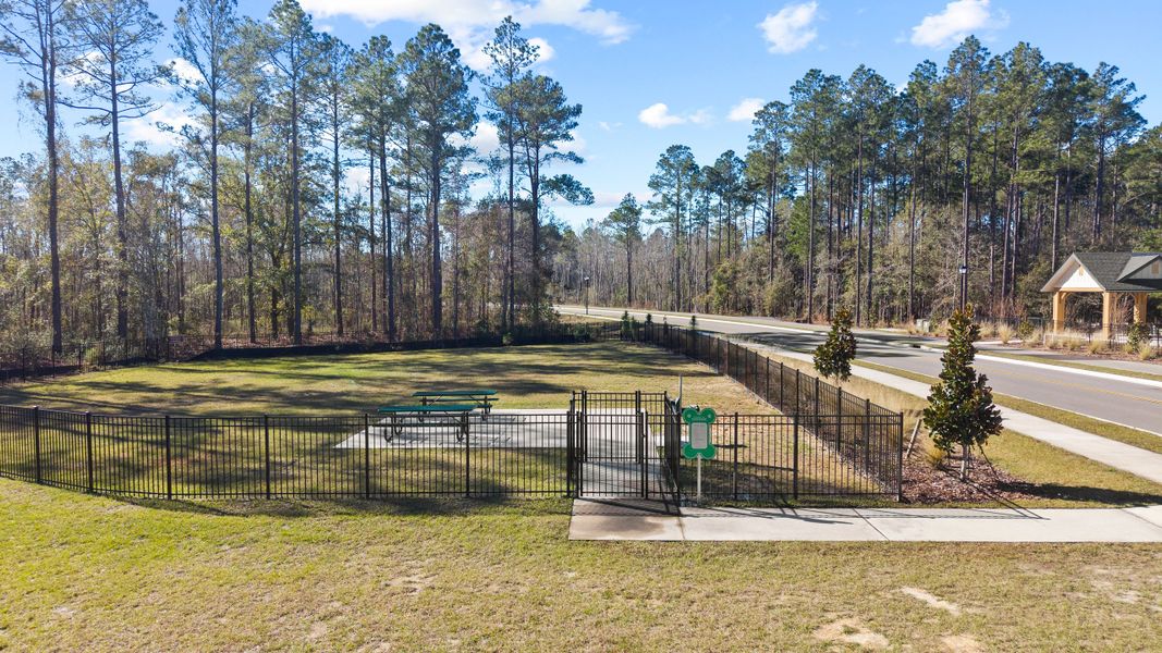 Community amenity available to residents of Kings Preserve in Jacksonville (Image 8).