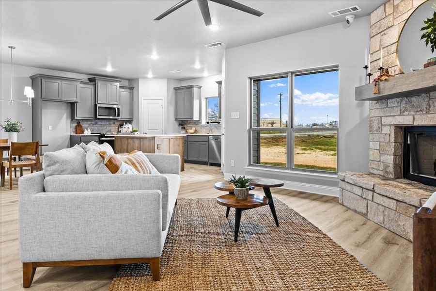 Furnished interior in a model home at Honeysuckle Ranch in Paradise (Image 13).