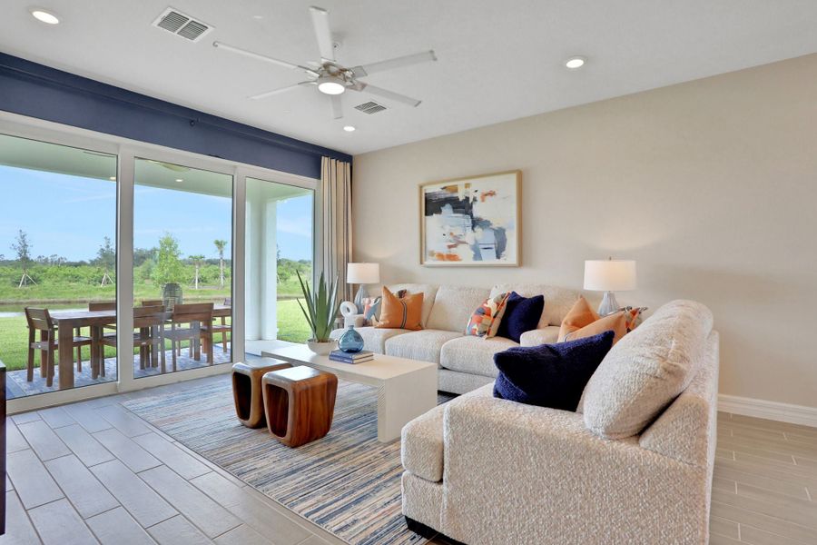 Seaire 40' New Homes in Parrish, FL.  - Slide 4