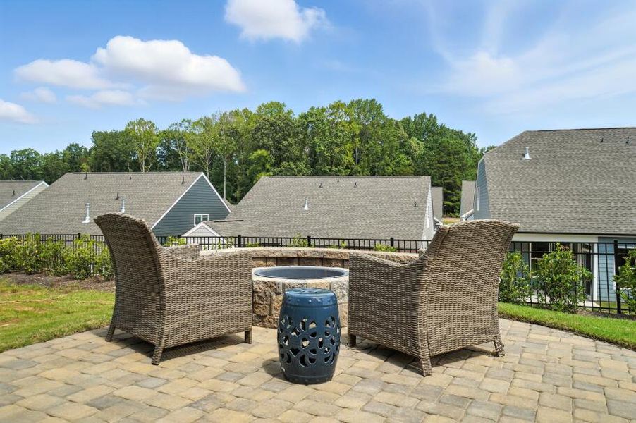 Front exterior of a home in the Villas at Prestwick community, located in Mooresville, NC (Image 12).