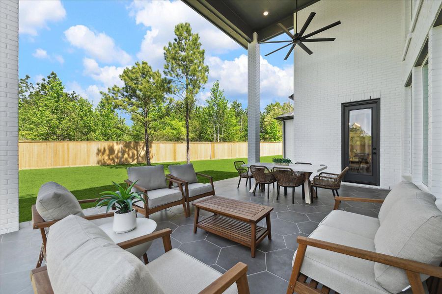 Exterior details of a home in Kresston - 65', Montgomery (Image 3).