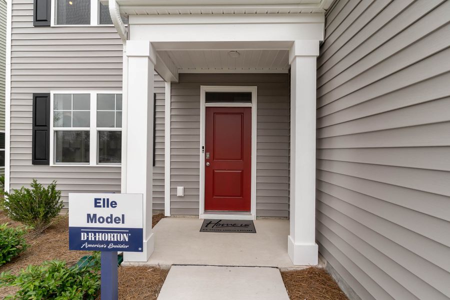 Front exterior of a home in the Heather Glen community, located in Little River, SC (Image 19). Front exterior of a home in the Heather Glen community, located in Little River, SC (Image 19).
