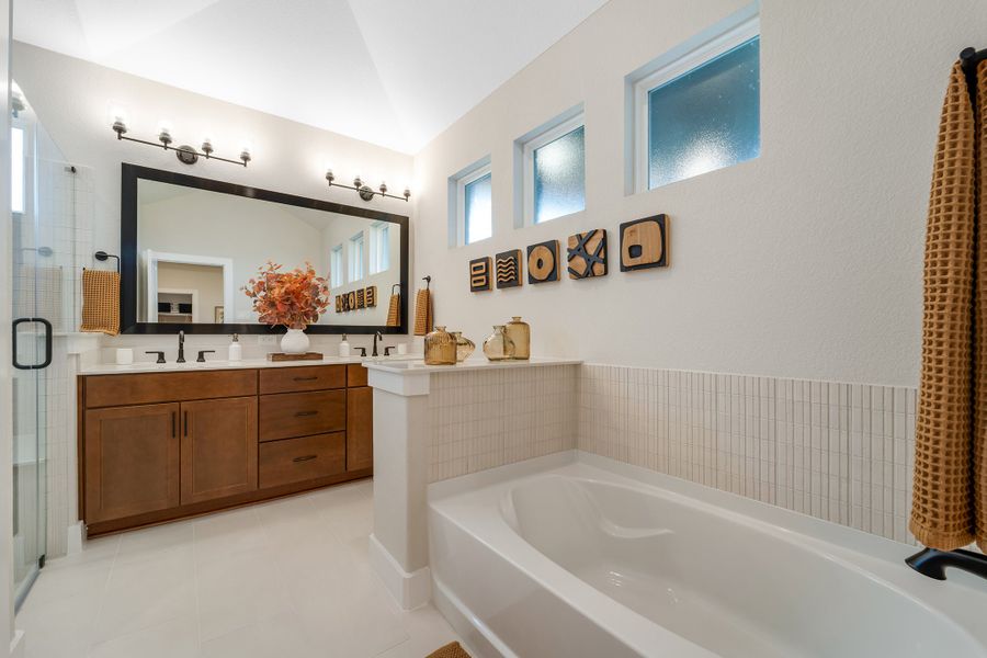 Furnished interior in a model home at Creekhaven in Iowa Colony (Image 16).