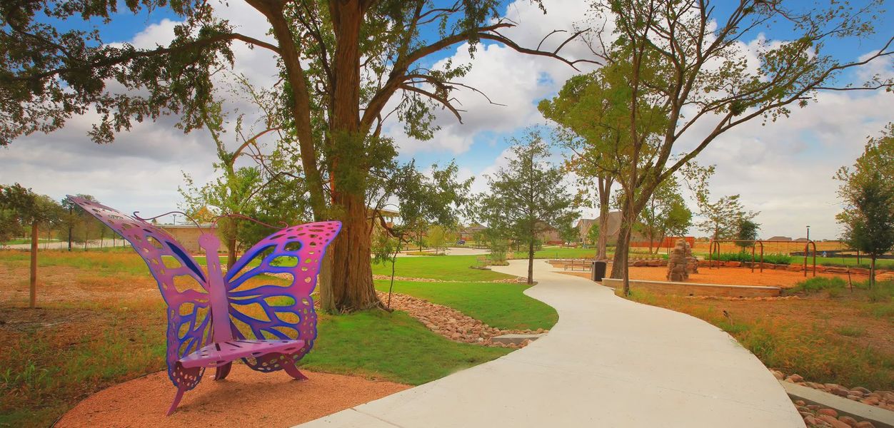 Community amenity available to residents of Trinity Falls in McKinney (Image 13).