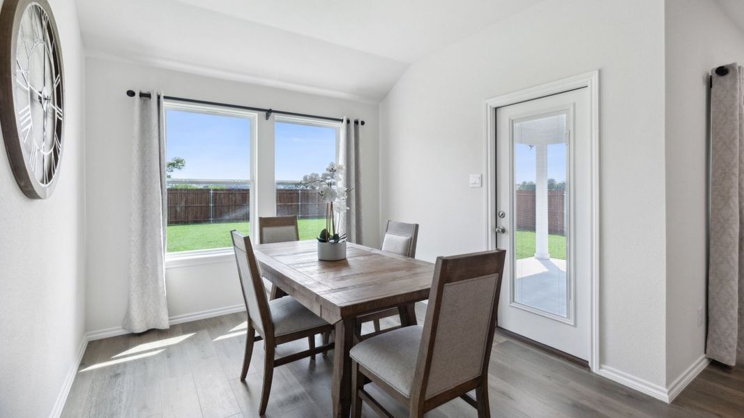 Furnished interior in a model home at Corsicana Commons in Corsicana (Image 9).