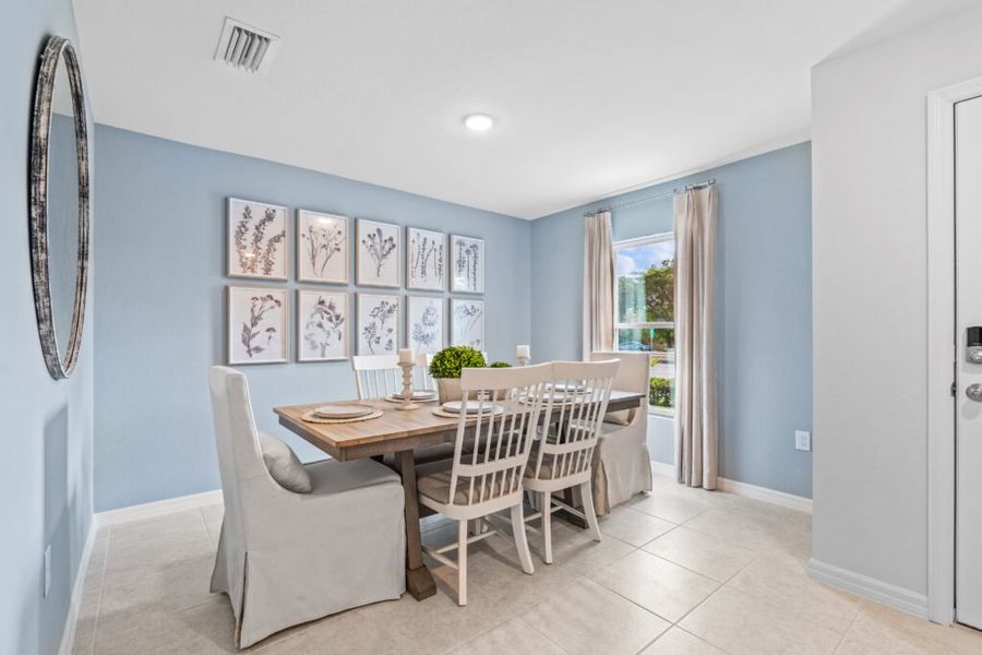 Furnished interior in a model home at Lehigh Acres in Lehigh Acres (Image 5).