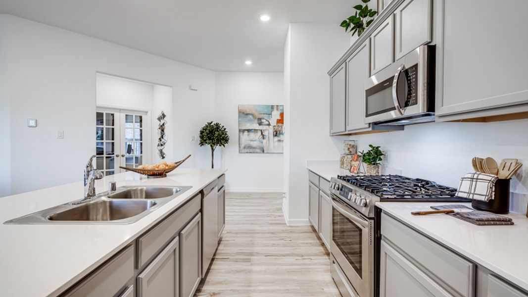 Image 17 of the Balmoral: Magnolia Collection community in Humble, TX.