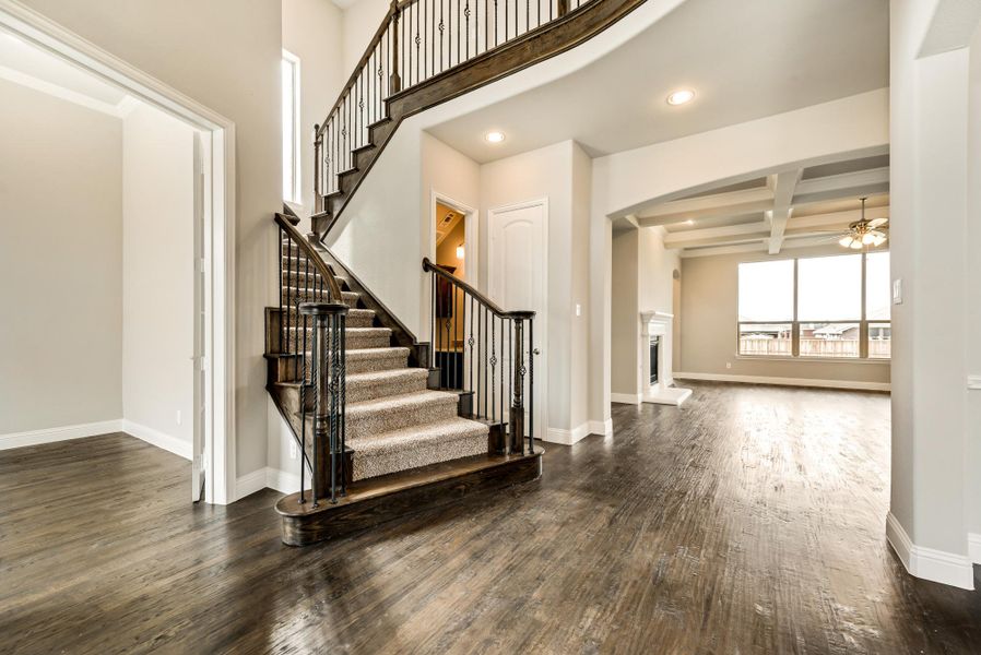 Furnished interior in a model home at Alanis Crossing in Sachse (Image 5). Furnished interior in a model home at Alanis Crossing in Sachse (Image 5).