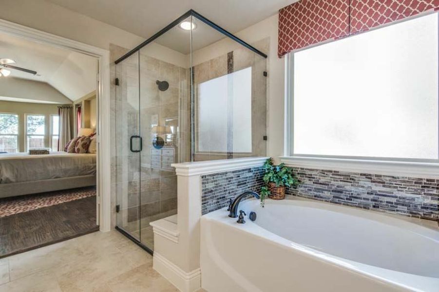 Image 7 of the Autumn Run community in Midlothian, TX.