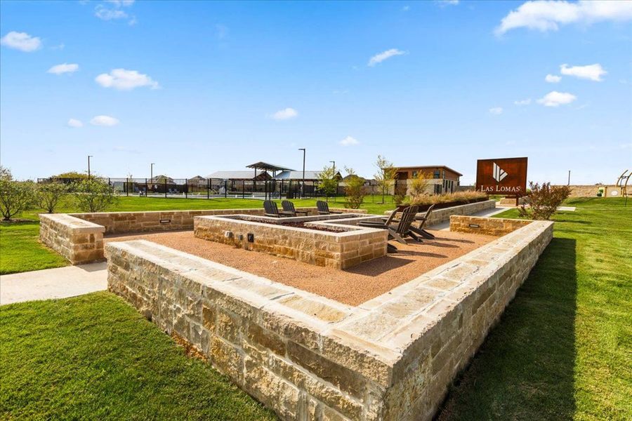 Community amenity available to residents of Las Lomas in Forney (Image 15).