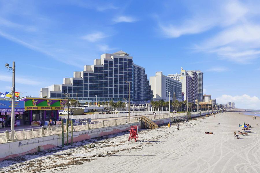 Condo located in Preserve at The Cays – The Harbor Series, Daytona Beach, highlighting architectural design (Image 6).