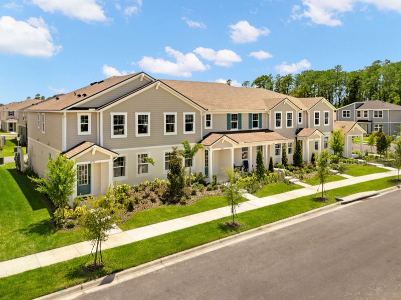 Front exterior of a home in the Meridian Parks community, located in Orlando, FL (Image 30).