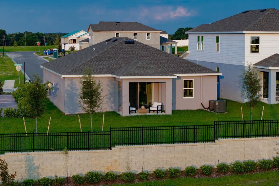 Bennet model rear elevation at Eagletail Landings