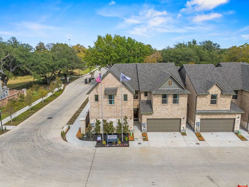 Front exterior of a home in the Sereno Oaks community, located in Dallas, TX (Image 39).