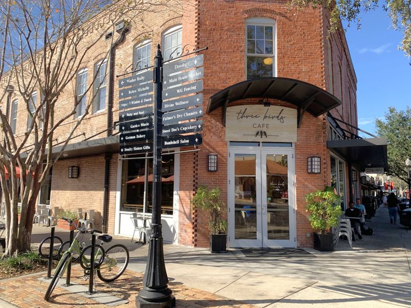 Image 16 of the Dillard Pointe community in Winter Garden, FL. Image 16 of the Dillard Pointe community in Winter Garden, FL.