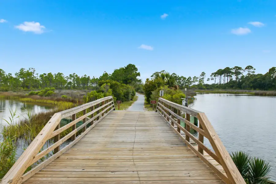 Natural surroundings and green spaces near Pelican Station in Panama City, FL (Image 12). Natural surroundings and green spaces near Pelican Station in Panama City, FL (Image 12).