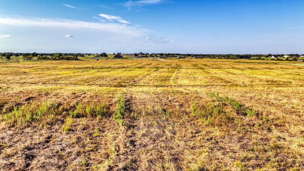 Natural surroundings and green spaces near Parallel Pastures in Poolville, TX (Image 27). Natural surroundings and green spaces near Parallel Pastures in Poolville, TX (Image 27).