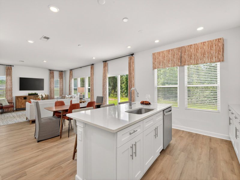 Meal-prepping just got easier with an oversized kitchen island for more cooking space.