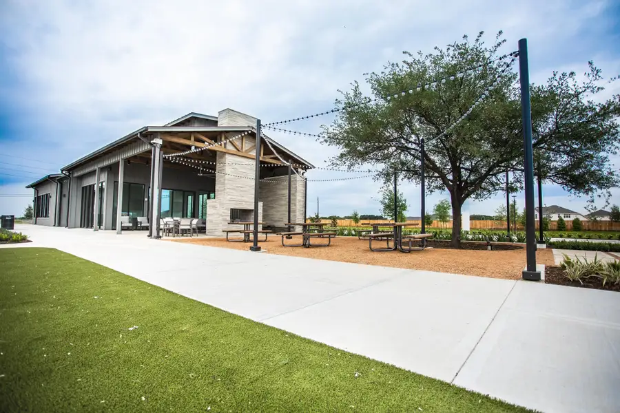 Community amenity available to residents of Candela South in Richmond (Image 3).